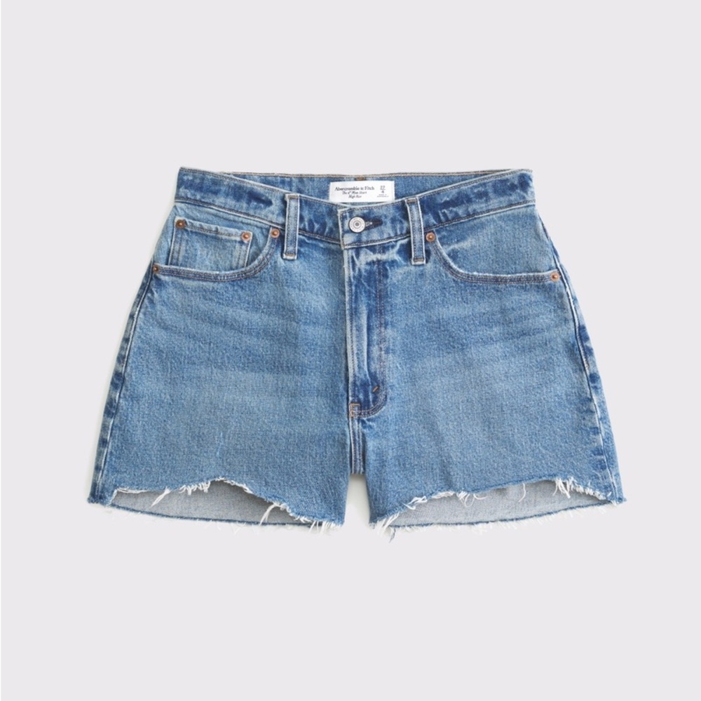 Abercrombie & Fitch Curve Love High-Rise Mom Shorts, medium wash